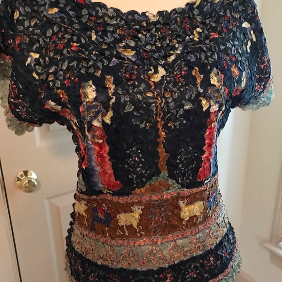 Beautiful stretch short sleeve top - Picture 4 of 5